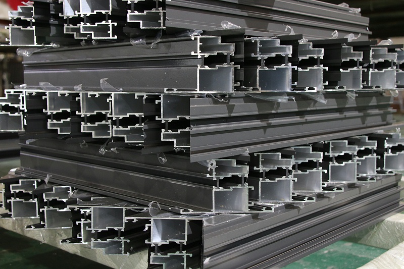 樓上樓高端門窗-樓上樓門窗怎么樣？可以定制鋁門窗嗎？